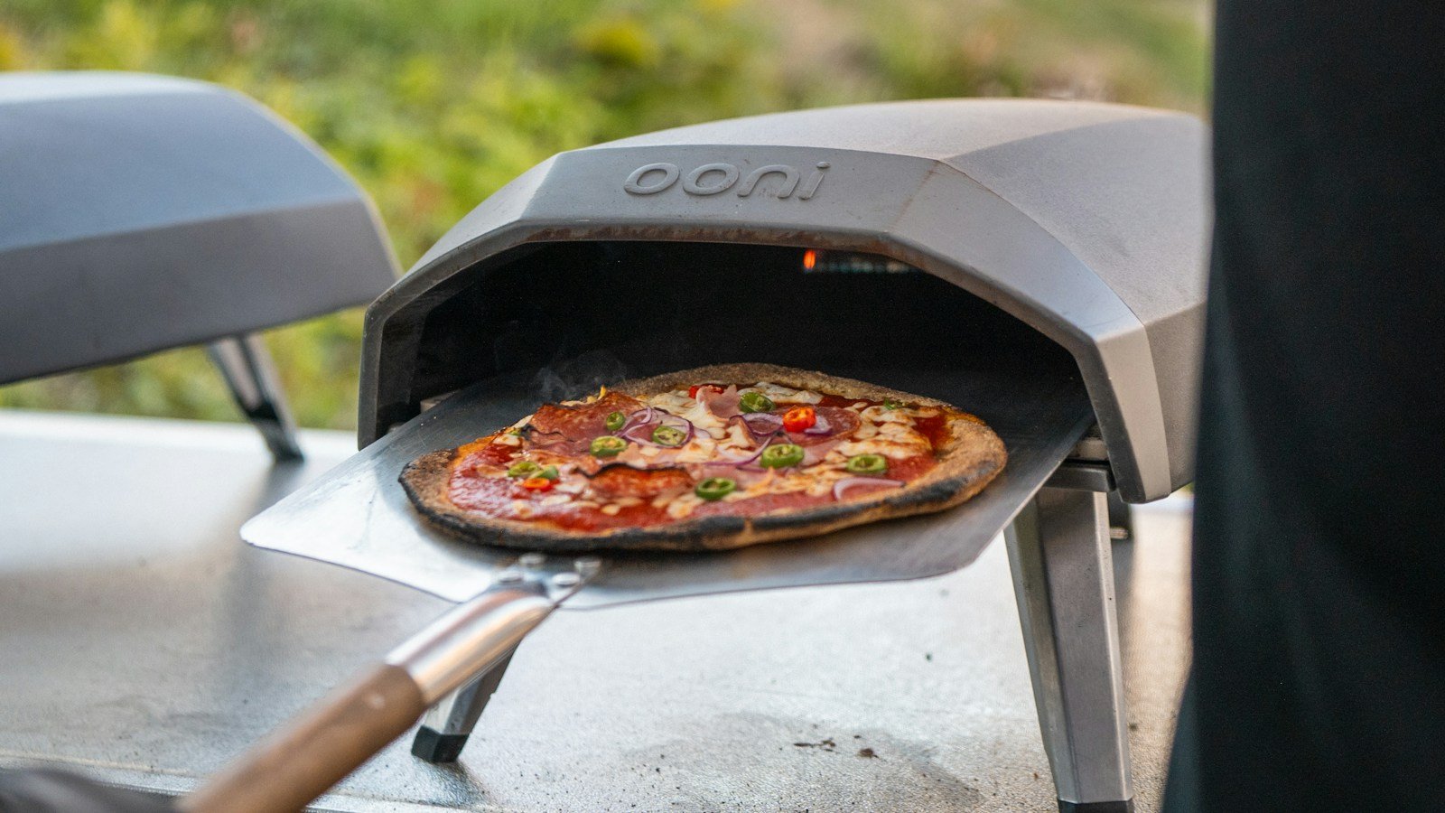 Comment choisir un four à pizza : énergie, température, budget